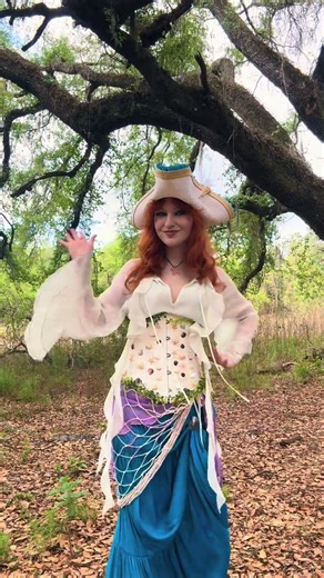 Mermaid Pirate I guess🏴‍☠️🧜🏼‍♀️ #renaissancefestival #renfair #pirate #mermaid #cosplay
