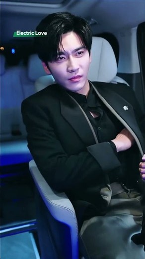 menggodanya di dalam mobil😳🔥 #ElectricLove #iQIYI #shortdrama