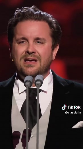 Michael Spyres Sings 'Largo al Factotum' at Royal Albert Hall