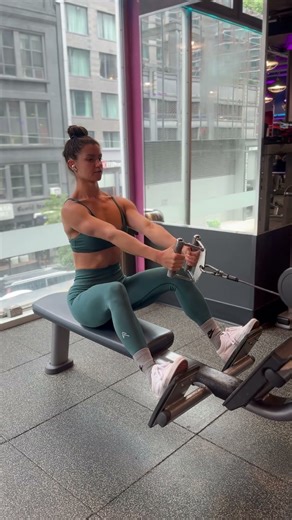 Seated Cable Row Machine