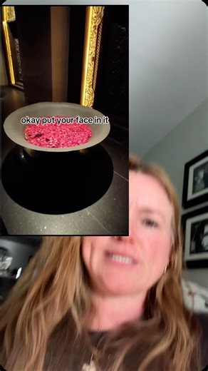 164K views · 5.8K reactions | #greenscreen I would simply leave and never return 藍藍 #ToTheComments #MustSeeVideo #funny #accident | Savagemomlife | Facebook