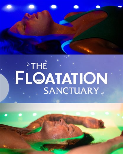🌊✨ Ready to float your way to relaxation and recovery? ✨🌊 Floatation therapy offers incredible benefits for both body AND mind 🧘‍♀️💪 Immerse yourself in body-temperature water saturated with 500kgs of Epsom salts (magnesium sulfate) for a weightless experience that promotes muscle relaxation and pain relief. Perfect for athletes or anyone battling muscle tension or chronic pain 🏃‍♂️💥 But that's not all! Float therapy reduces stress, anxiety, and depression while boosting sleep quality by c