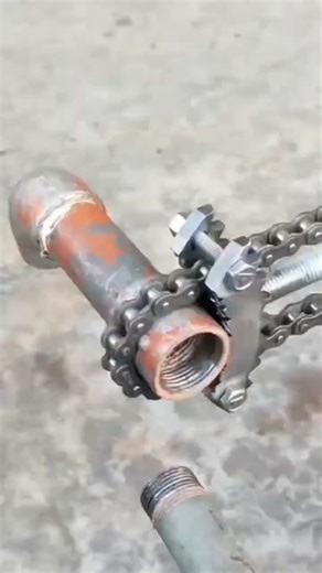 Smart Workshop Hack: Using a Custom Chain Puller for Pipe Maintenance