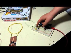 Wireless power and data over resonant inductive coupling