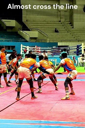 Almost cross the line😱 #pkl #kabaddi #kabaddilovers