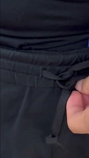 片手でズボンの紐を結ぶ自助具