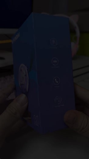  Are you still translating like this? ❌ Take out your phone, open...