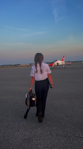 55 reactions | Motivation fades. What stays is who you are when no one’s watching — the pilot who shows up ready, who runs through every checklist, who takes pride in doing it right when no one else is around. That’s what sets you apart in the sky. Little cheesier than my usual but it is true #pilotlife #pilot #aviationlovers #pilotstuff #pilottraining #avgeek #aviationdaily #aviation #pilotview #motivation #flighttraining #flightschool #aviationphotography | Emma The Pilot | Facebook