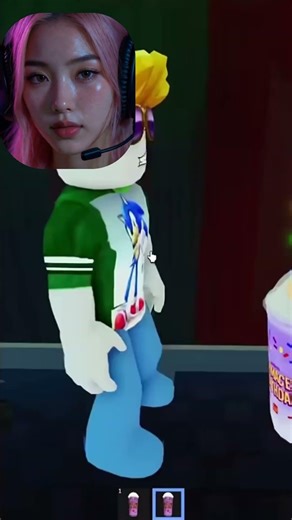 ROBLOX PHYSICS ARE BROKEN! 💀 Glass Bridge Hack Fail #roblox #shorts