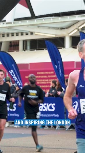 4.1K views · 17 reactions | LONDON TEN is right around the corner  Join us at the iconic home of the 2012 London Olympics for a 10 Mile or 10k 磊  23rd November 2025 Don’t miss out and enter now at londonten.co.uk  | RunThrough | Facebook