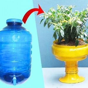 50K views · 988 reactions | Creative DIY Garden Planters from Plastic Bottles | Diy Garden World | Facebook