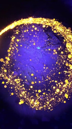 "Hunting for GLOWING desert monsters with a blacklight! 🦂"