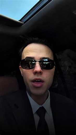 Addressing the Problems with the Taxi Industry: Introducing Limo App We discuss the issues with the taxi industry, where drivers are incentivized to speed and drive recklessly to maximize profits. To solve this problem, I created Limo App, which pays drivers the best rates to ensure passenger safety and comfort. #limoapp #viral #fyp #luxury #relatable