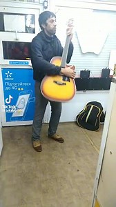 This random man’s guitar skills are unmatched