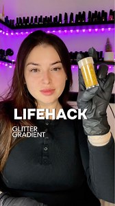 ✨ How to create the perfect glitter gradient with long-lasting results? ✨ Here’s my technique: 1️⃣ Apply a layer of colored gel polish and cure. 2️⃣ Add a thin layer of base coat and cure for 30 seconds. 3️⃣ Use a fluffy brush to apply glitter from the free edge toward the cuticle, creating a smooth gradient. 4️⃣ Lightly buff the free edge to remove excess glitter and ensure long-lasting wear. 5️⃣ Seal with a base coat, cure, then finish with a top coat and cure for 60 seconds. 💛 The result? An