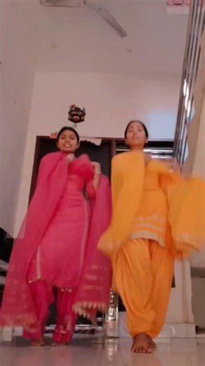 sharabiia #viral #dance #trending #shortvideo #ytshorts #suit #punjabisong #dance #trendingshorts