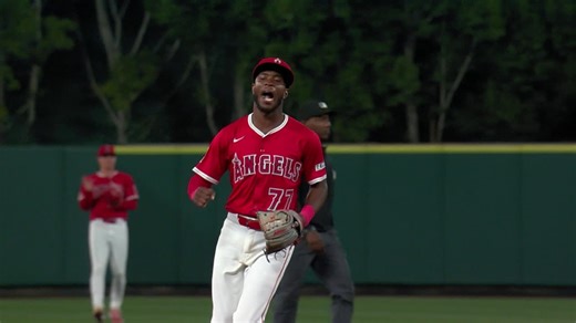 Tim Anderson's nice play up the middle