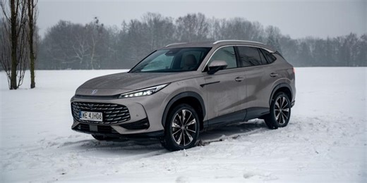 Porównanie: MG HS Hybrid  Exclusive vs Nissan Qashqai e-Power Tekna . Która hybryda lepsza? • AutoCentrum.pl