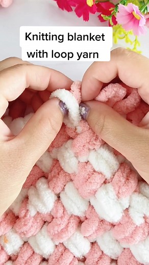 Knitting Blanket with Loop Yarn