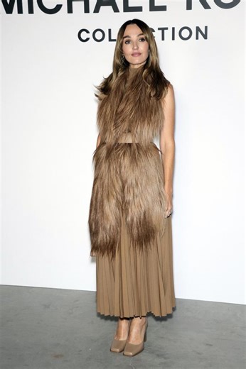 Chloe Fineman calls 'SNL' cast shakeup "shocking"