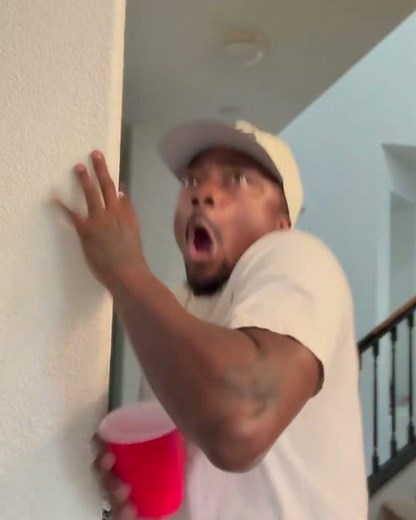 My neighbors invited me over for dinner 😭✌🏾 #shorts