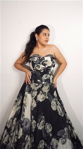 Aadya Sharma on Instagram: "I mean the outfit is giving full Disney princess vibes !!!! 😭😭🥺🥺❤️❤️❤️ Comment below for outfit links 🔗 . . . . . . . . . . [ bridesmaid outfit, bridesmaid, outfits, wedding season, and wedding fits, shaadi season, wedding content, transition ideas, bridesmaid outfit, wedding outfits, Dulhan ki bhen, ] #bridesmaidoutfit #dulhankibhen #weddingseason #shaadiseason❤️ #weddinfits #shaadioutfits #shaadireels #weddingshopping #bridalshopping #bridesmaidfits #luxecoutur