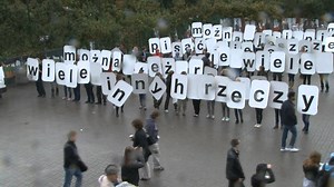 T: Happening o performance