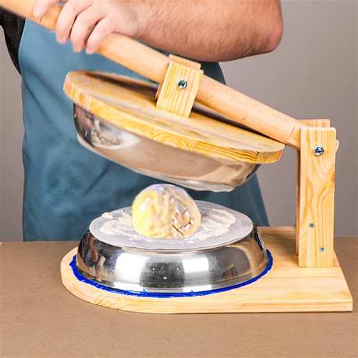 445K views · 838 reactions | Roti maker machine. How quickly | 5-Minute Crafts Family | Facebook