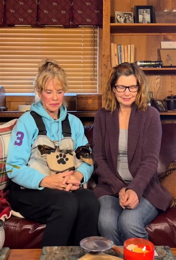 Let’s have fun with Jenilee Harrison This question was from a Facebook viewer 😀 Catherine Haggerty Two Girls And A Donkey #jenileeharrison #threescompany #wherearetheynow #80stv #dallas #twogirlsandadonkey #sitcom | Jenilee Harrison