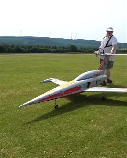 Incredible fast rocket like rc turbine jet flight demonstration | Rc Media | Facebook