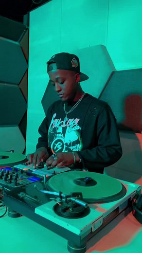 Piano Beats and Magic Touch Moments