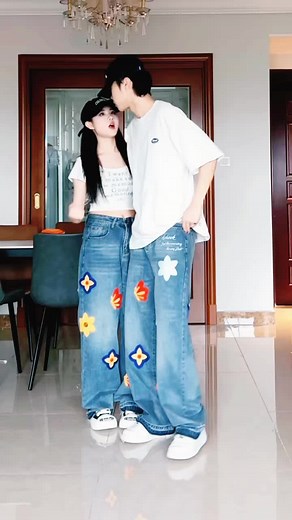 Chinese Couple Dance #foryou #foryoupage #couple #couplegoals #couples #couplecomedy #lovecouple #dance #dancewithpubgm #dancer #dancechallenge #chinatiktok #chinesestreetfashion #foryou #love #beauty #girls