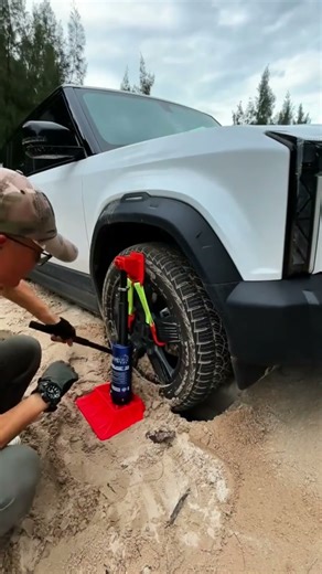 Stuck in Sand? Watch This Genius Tire 🛞 Rescue! 👀 #shorts