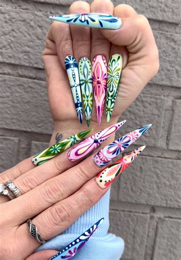 Freestyle Pastel Abstract Nail Art Ideas