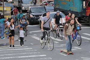 Pipe Down, Cyclists—It’s Totally Fine for Nonbikers to Use the Bike Lane