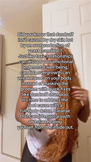 ✨ Candida Dandruff is NOT Just a Dry Scalp Issue! ✨ If your scalp is flaking, itching, or oily , you may be dealing with candida overgrowth, not just dandruff. This yeast thrives when your gut and detox pathways are imbalanced. Here are 5 natural remedies that help calm candida dandruff from the inside out 👇🏾 🍃 1. Apple Cider Vinegar Rinse – balances scalp pH & fights yeast buildup. 💧 2. Tea Tree or Rosemary Oil – antifungal antibacterial support. 🥦 3. Low-Sugar, Anti-Yeast Diet – starve th