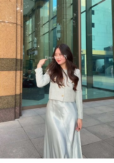 Stunning Blue Satin Skirt Outfit Ideas