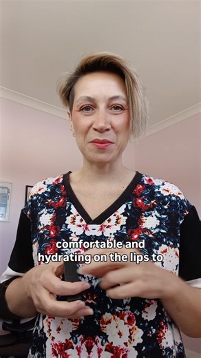 WANT TO WEAR lipstick but never been comfortable? 💄 Our Butter base is for you! The butter base is a blend between a lipstick and a lip balm, meaning it goes on glossy and has a beautiful transparency on the Lip. It is a subtle way to wear colour and feels soft and hydrating with better longevity than your usual lip balm. If you have always wanted to wear lipstick but never felt comfortable, our custom lipstick mixology using our Butter base is just what you need! Book online 💋 #customlipstick