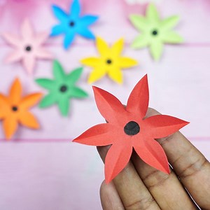 How to make 6 petal paper flowers || Handmade paper crafts for beginners #crafts #papercraft #paperflowers | Million Ideas of Crafts