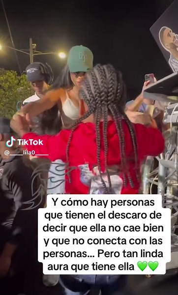 La Conexión de Dj Adoni con su Audiencia