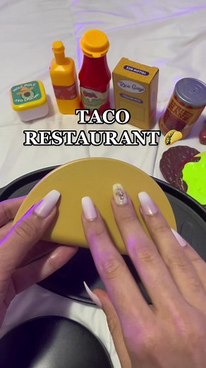 Write down your order in the comments section and I will prepare a taco for you! 🌮 #asmr #asmrroleplay #asmrfood #asmrmukbang