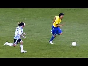 Robinho - Kaka - Messi ● Magic Performance (Brazil vs Argentina 2006)