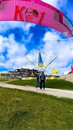 Start your day right..🩷🫵 #paragliding #tandem