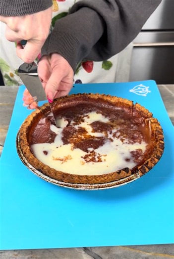 Simple, Sweet & Homemade Cherry Pie