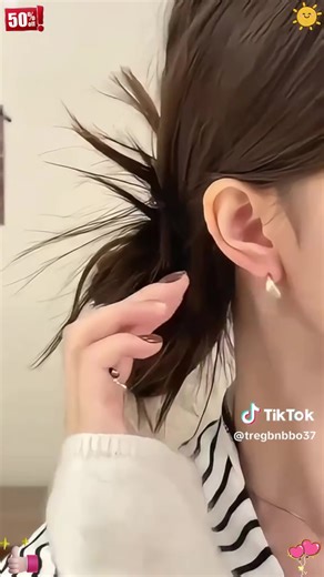 Ins style hoop earrings perfect for work and casual wear #earrings #jewelry #insstyle #minimalist #buynow