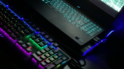 外星人aw510k键盘以及610m鼠标灯光展示