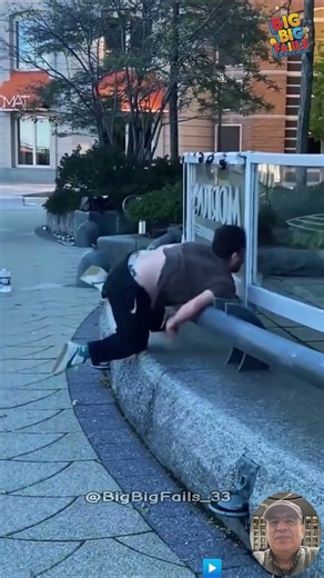 Paddleboard fails you have to see 😂😱💥 #fails #funny #shorts #hilariousfails #laugher #respect #funny