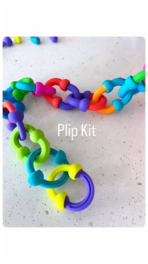 🔗 Comment POP for a direct link! These NEW Plip Kit and Plip Links products from @fatbraintoys consist of flexible links that will make your creativity POP! The Plip Collection consists of: - Plip Grips (Age 6 months ) - Plip Links (Age 3 ) - The Plip Kit (Age 5 ) You can visit fatbraintoys.com or my link in bio to learn more! 🙌🏻 These Plip sets are so fun and educational. We LOVE the bold, bright colors and the fact that it’s lightweight and can easily be stored away in a drawstring bag. Gre