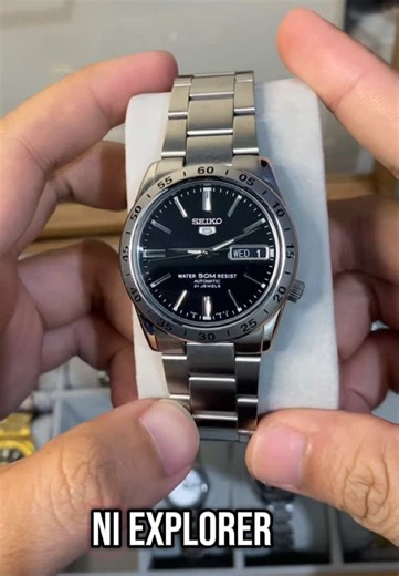Seiko 5 Automatic Explorer: Black Dial Review