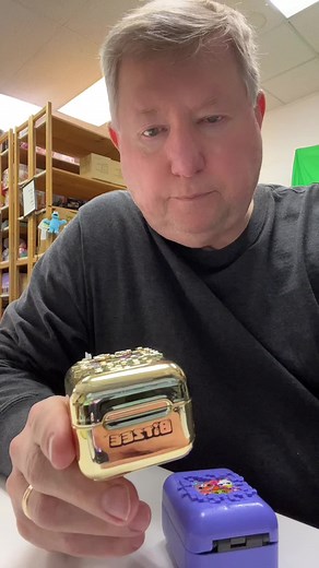 Exploring the Fascinating World of Fidget Toys: Bitzee and More